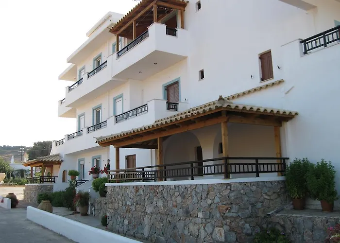 Guest house Maravelias House