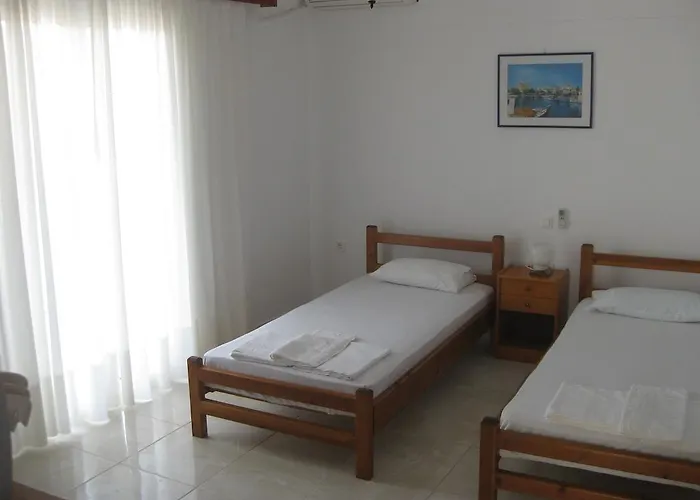 Maravelias House 3* Archangelos (Laconia)