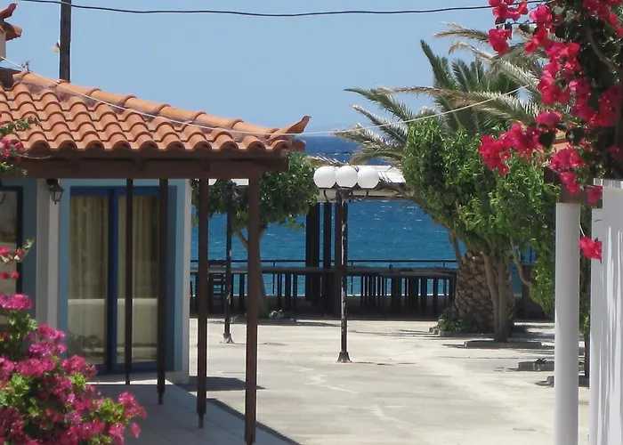 Guest house Maravelias House 3*