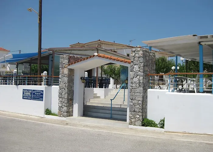 Guest house Maravelias House 3*