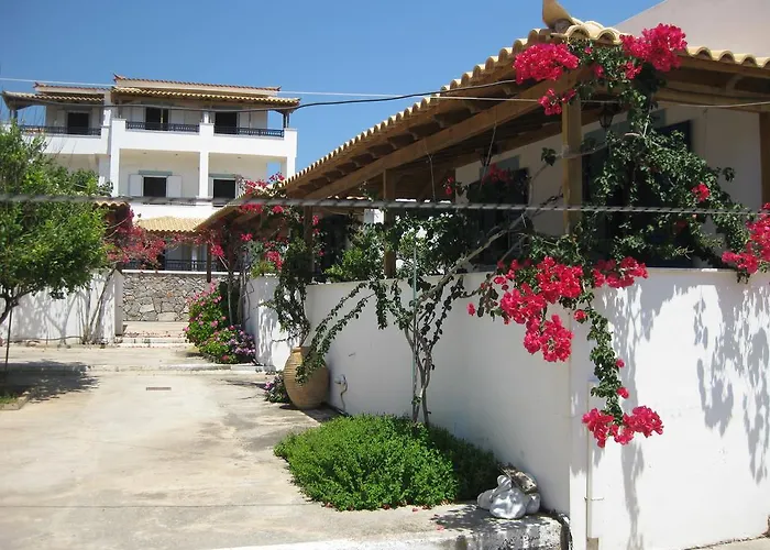 Maravelias House Guest house